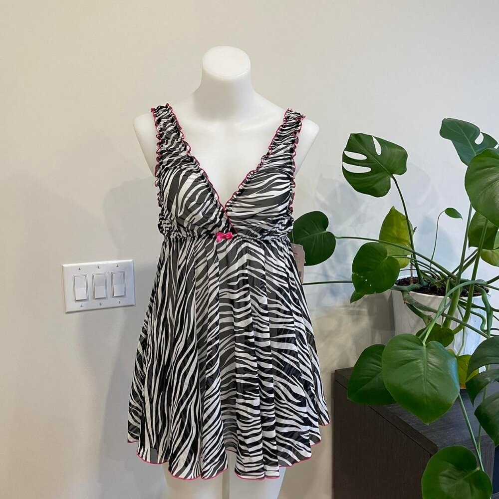 cabernet women's black and white dress